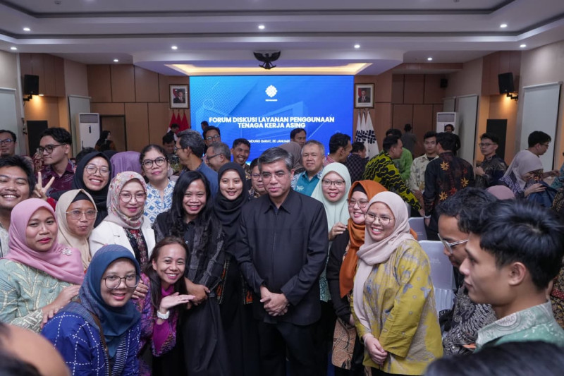 Menaker Yassierli Tegaskan Integritas dan Profesionalisme sebagai Kunci Layanan Publik Berkualitas