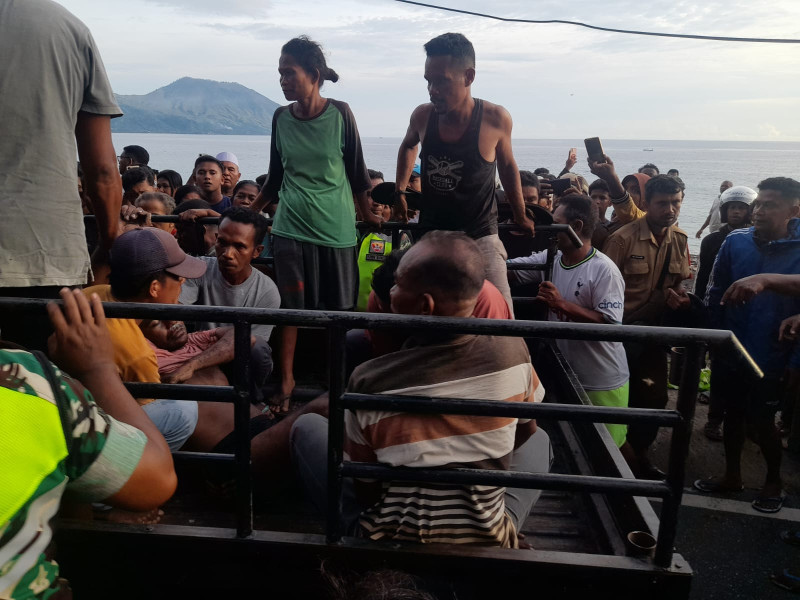 Selamatkan Sandal, Tukang Ojek di Ende Malah Tersapu Ombak dan Ditemukan Meninggal Dunia