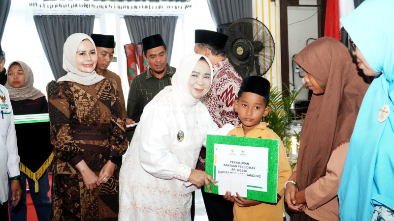 Bupati Langkat Salurkan ZIS Baznas 2026, Siswa Dan Guru Ngaji Terdampak Banjir Terima Bantuan
