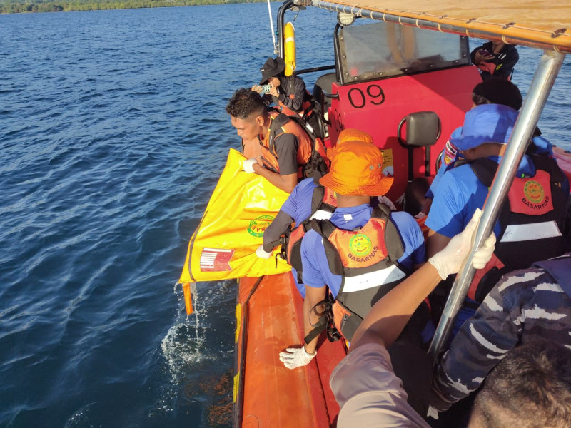 Warga Sikka Ditemukan Meninggal Dunia Usai Hilang Saat Memanah Ikan