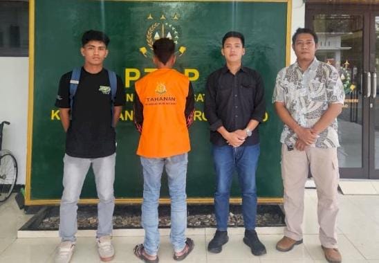 Tersangka dan Barang Bukti Kasus Pengancaman Dilimpahkan Polisi ke Kejaksaan Negeri Rote Ndao