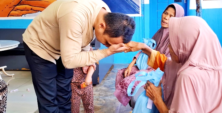 Tak Hanya Gizi, Dapur MBG di Padangsidimpuan Tebar Paket Sembako Jelang Lebaran