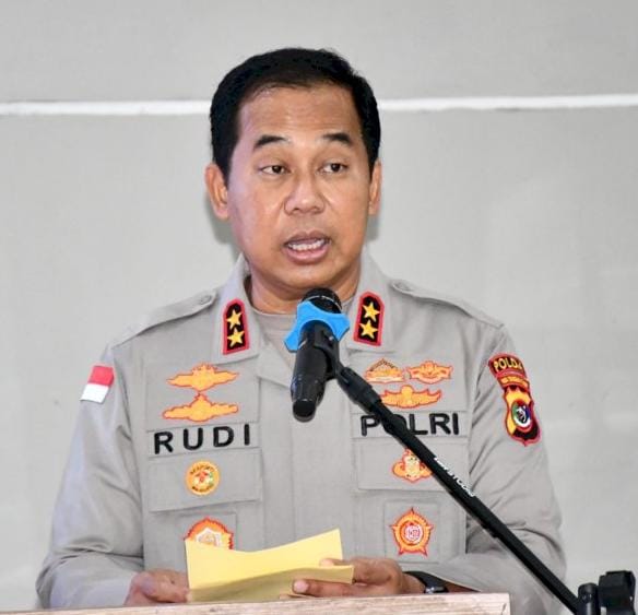 Reward And Punishment Bagi Anggota Polda NTT Berimbang