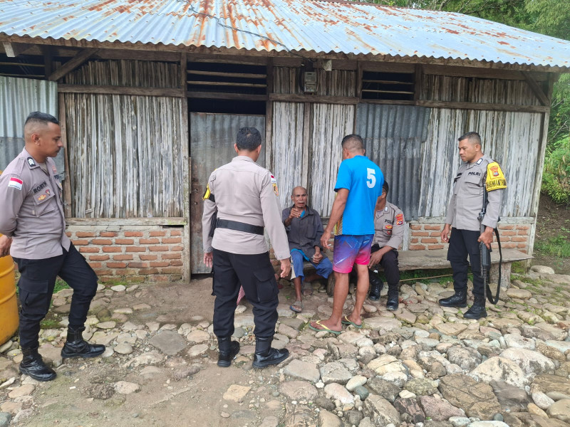 Lansia di Kabupaten TTU Tebas Anaknya dengan Parang