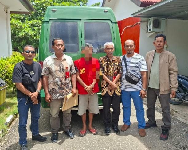 Polres Sumba Timur Limpahkan Tersangka Pencurian ke Kejaksaan
