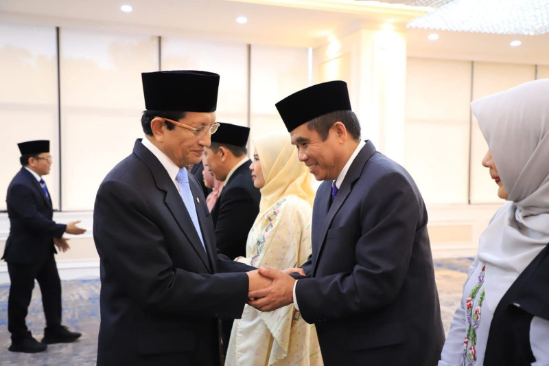 Guru Besar Ilmu Hukum Islam yang Terkenal dengan Gagasan "Fikih Prasmanan&rdquo; Prof Musahadi Resmi Jadi Rektor UIN Walisongo  Periode 2026-2030