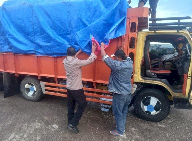 Ribuan Liter Miras Tradisional Diamankan Polisi di Pelabuhan Bolok-Kupang