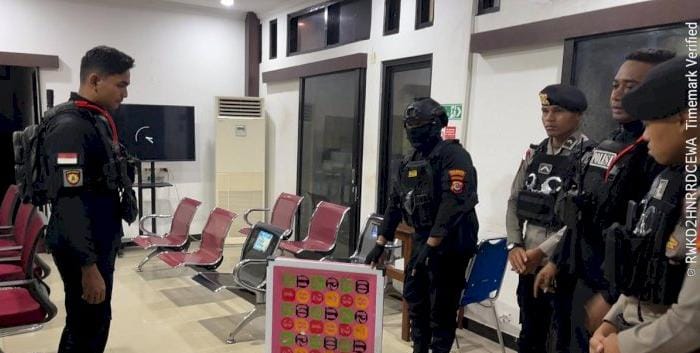 Pelaku Kabur, Polisi Amankan Sejumlah Peralatan Judi