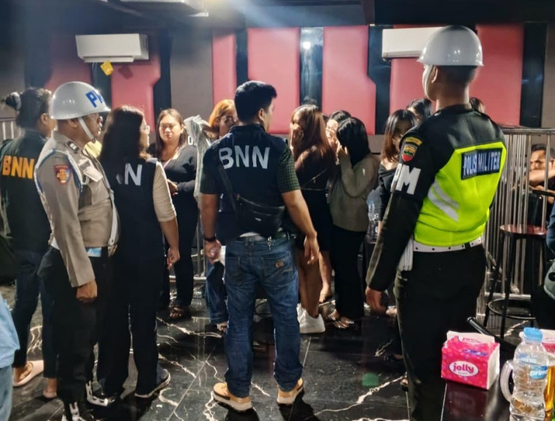 BNNP Sumut Gerebek Diskotek Blue Night di Langkat, 48 Pengunjung Positif Narkoba Diamankan