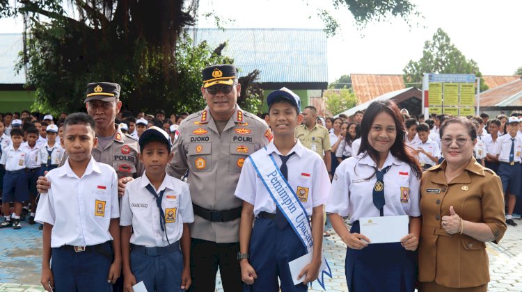 Awal Pekan Bulan Maret, Kapolresta Kupang Kota dan Para Kapolsek Jadi Inspektur Upacara di Sejumlah Sekolah di Kota Kupang