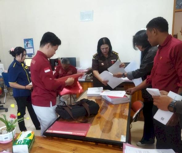 Polda NTT Serahkan Tersangka TPPO Ke Kejaksaan Negeri TTS, Tersangka Dititipkan ke Rutan Kelas IIB Soe