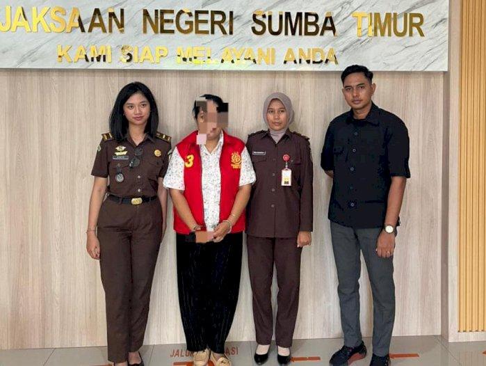 Polres Sumba Timur Limpahkan Tersangka Kasus Penipuan Bermodus Program Bank Fiktif ke Kejaksaan