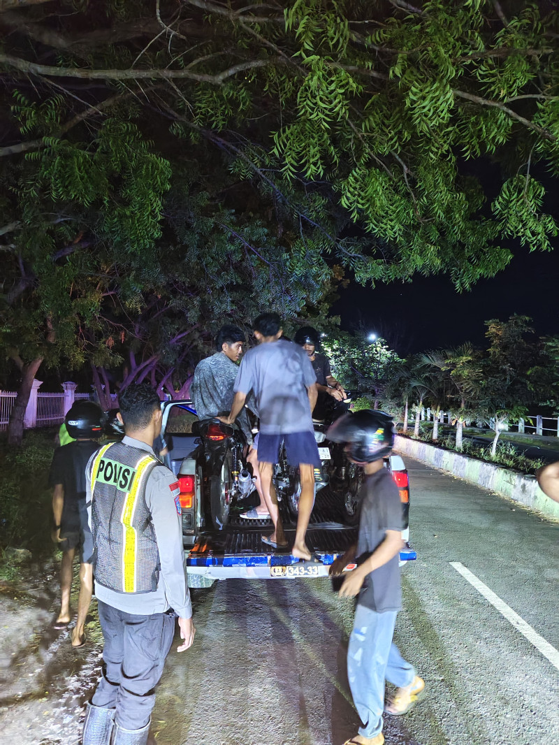 Satlantas Polres Sumba Timur Tertibkan Balapan Liar, Amankan Empat Sepeda Motor