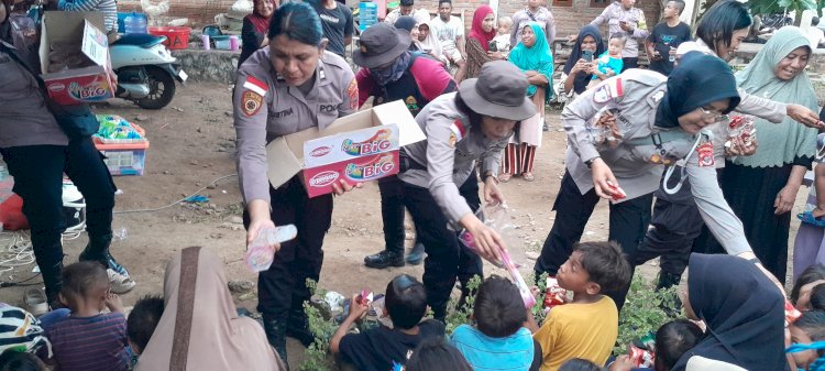 Ratusan Rumah Rusak Pasca Gempa di Adonara Timur, Kapolres Flores Timur dan Polwan Turun ke Lokasi