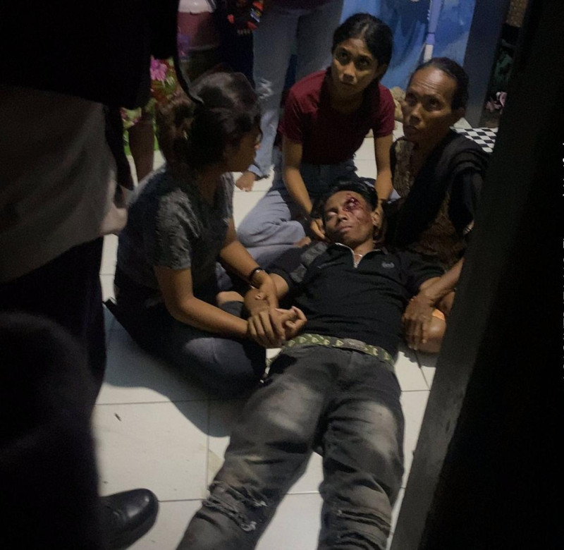 Pesta Wisuda Ricuh, Satu Warga Terluka Kena Lemparan Dan Puluhan Warga Terjebak Hingga Dievakuasi Polisi