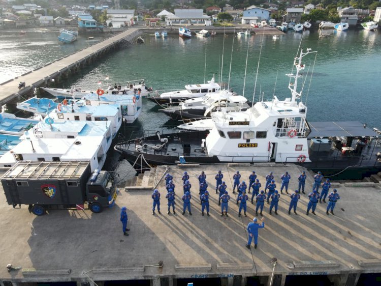 Polairud Polda NTT Siagakan Personil dan Kapal Amankan Prosesi Paskah di Larantuka