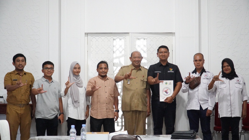 Raih Prestasi di FORNAS NTB, Bupati Syah Afandin Dukung Taekwondo Masuk Sekolah
