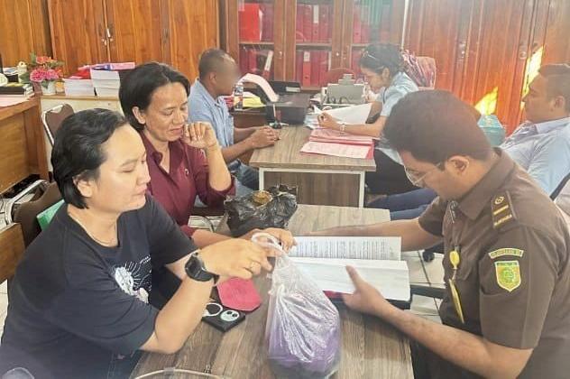 Kasus Penganiayaan Terhadap Anak Tuntas, Enam Tersangka Dilimpahkan ke Kejaksaan