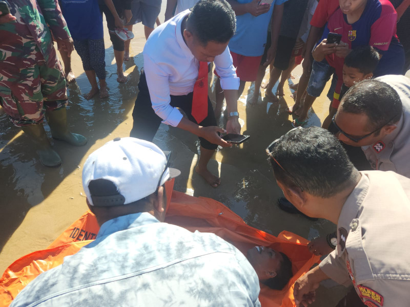 Pria di Kupang Ditemukan Tewas Mengapung di Pantai Oesapa