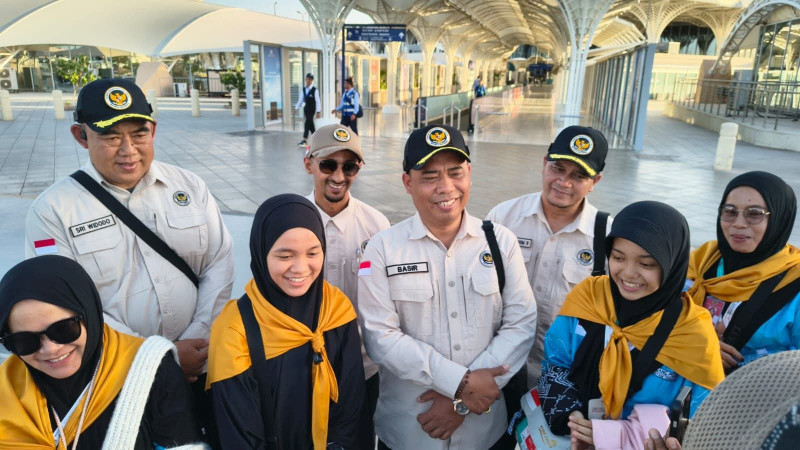 Sempat Tertahan Lima Jam di Imigrasi Madinah, Dua Jemaah Haji Remaja Asal Pulang Pisau Kalteng Akhirnya Lolos